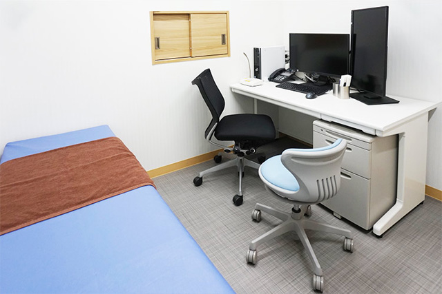 上野御徒町内科クリニック 診察室