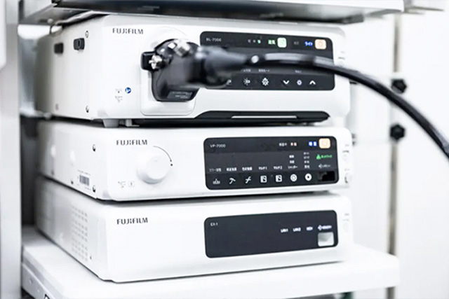 最新の富士フイルム社製内視鏡「ELUXEO 7000 SYSTEM」